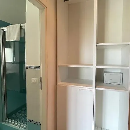 Lumachella לינה וארוחת בוקר 3*