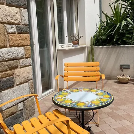 Lumachella Bed & Breakfast Cefalu