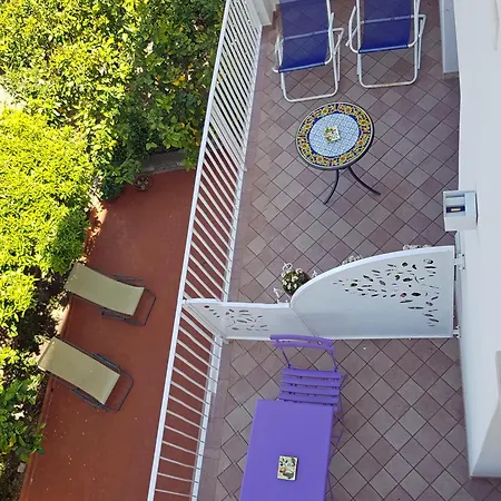 Lumachella Bed & Breakfast 3*